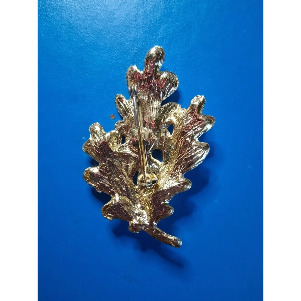 Vintage Gold Tone Oak Leaves Brooch Lapel Pin